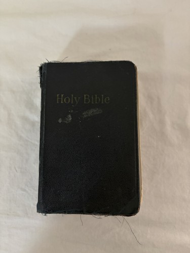 Vintage 1940s holy bible - holy,