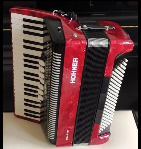 Accordion hohner bravo iii - accordion,
