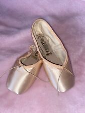 Freed of London classic pro pointe shoes