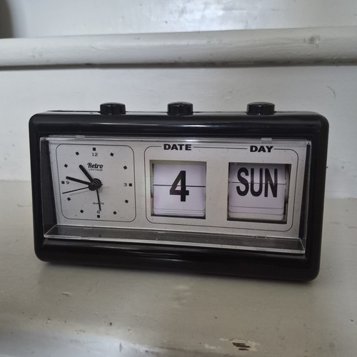 Retro vintage quartz flip - retro,