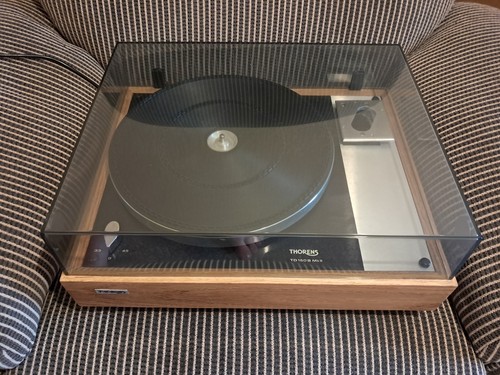 Thorens 160b with new - ,