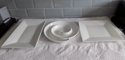 White ceramic serving - x,