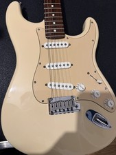 Fender standard  Stratocaster Electric Guitar USA, Olympic White 2005 