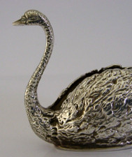 NOVELTY SOLID SILVER SWAN