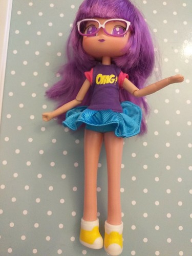 Famosa piny doll lilith omg - piny,