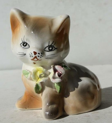 Cat kitten figurine - 3d, flowers
