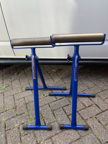 Adjustable stands - adjustable,