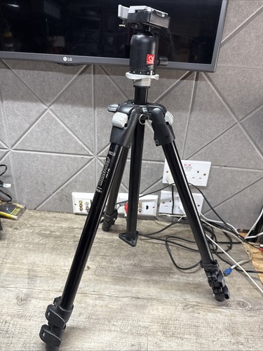 Manfrotto 190clb tripod and