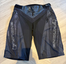 Endura Heavyweight Mountain Bike Shorts Black Grey Size Large