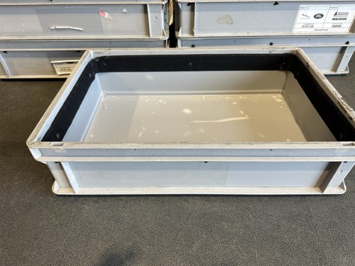 Pack used plastic picking - used,