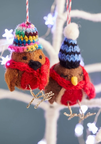 Standing robin knitted hat - standing,