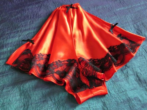 Red satin french - french, m
