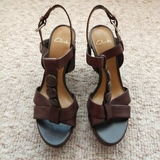 Size 4 (US) - CLARKS WOMEN'S LEATHER STRAPPY WEDGES CHOCOLATE BROWN