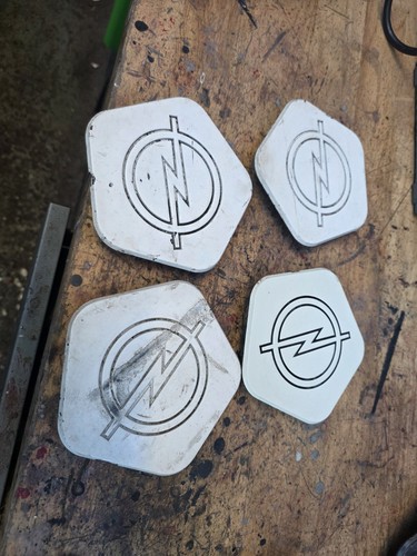 Opel manta gte centre caps - manta,