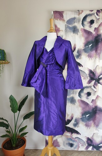 Bnwt presen purple silk mother - bnwt,