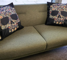 Patterned Hollow Skull - Multi