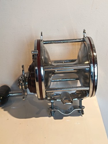 Vintage fishing reel penn - vintage,