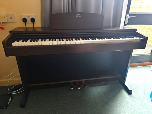 Yamaha arius digital piano 88 - yamaha,