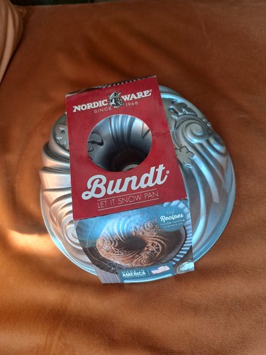 Bundt nordic ware - let, it