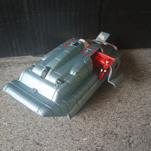 Captain scarlet spectrum - captain,