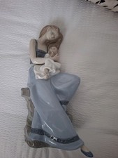 Nao LLADRO Porcelain Figurine