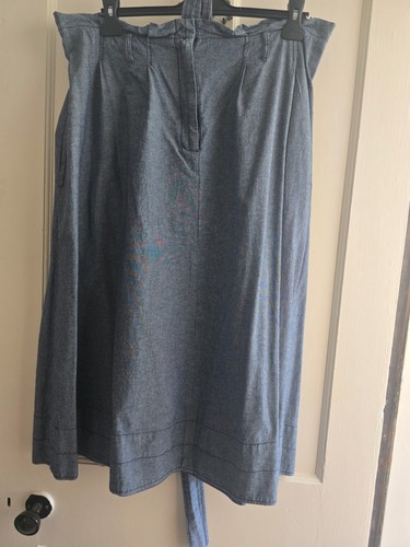 Oliver bonas skirt size - bonas, vgc