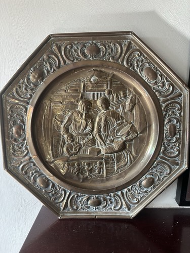 Octagonal embossed brass wall - brass,