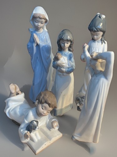 Nao lladro figures - x,