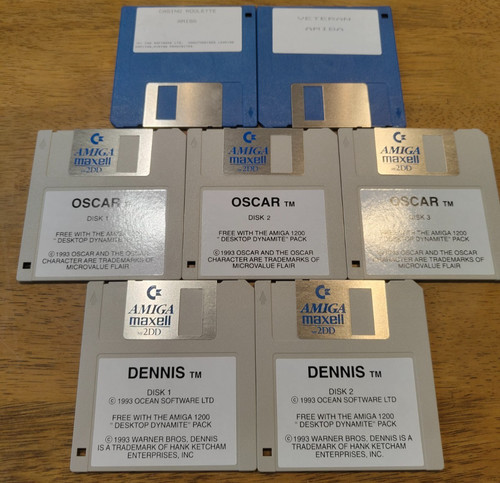 Amiga 1200 dennis desktop - dennis,