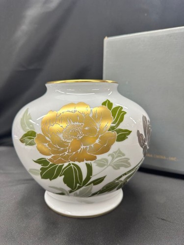 Okura touen gold peony vase - touen,