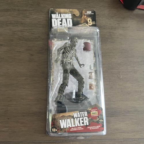 Amc the walking dead water - the,