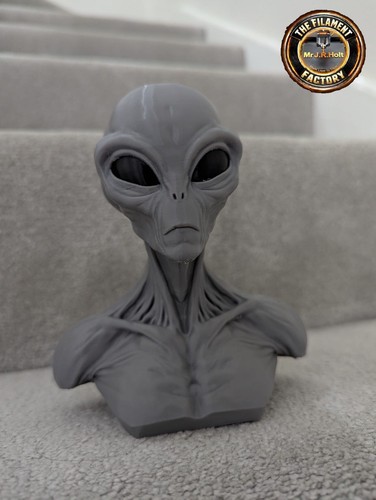Grey alien bust sculpture - grey,