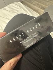 Bobbi Brown Nude On  Nudes Eye Shadow Palette - New