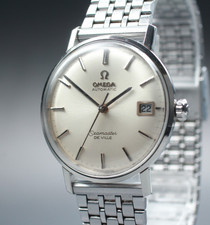 Near MINT Vintage Omega