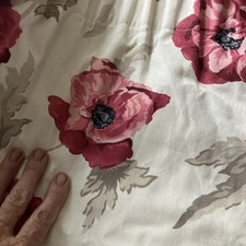 Laura Ashley Freshford Poppy Curtains. 64 “ wide x 40” long . 100% cotton. Lined