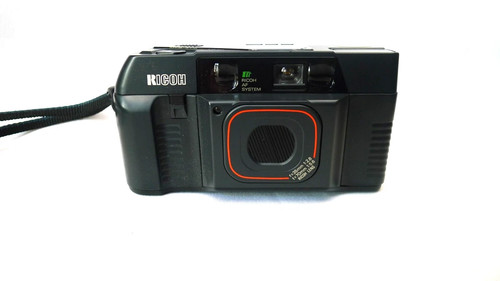 Ricoh 900 35mm compact - tf-900,