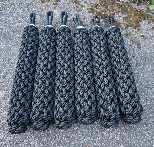 Narrowboat side fender black - side,