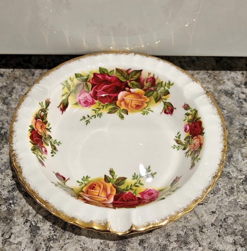 Royal albert bone china old - royal,
