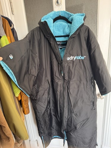 Dry robe new - dry, tags