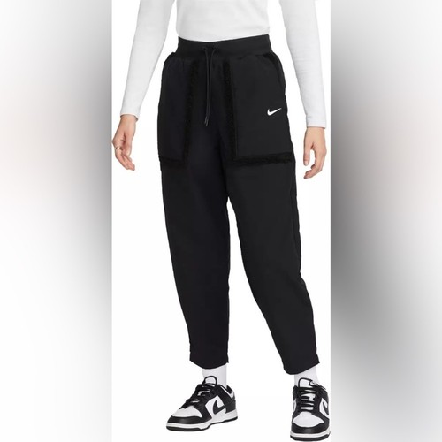 Nwt nike black sherpa - nwt,