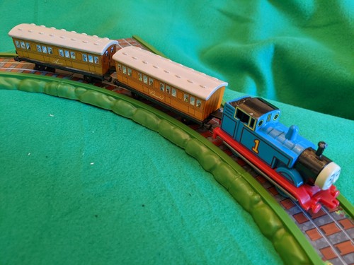 Ertl thomas the tank engine - thomas,