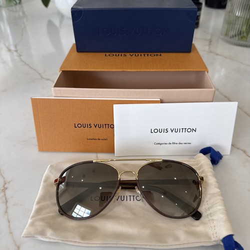 Louis vuitton attractions - louis,