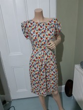 Emily & Fin floral dress with pockets multi coloured lined zip at rear size 10
