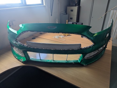 Damadge front bumper - front,