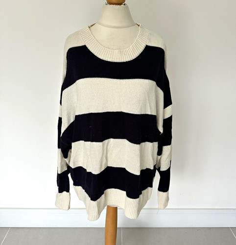 Women black white - &,
