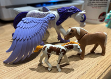 Playmobil Pegasus plus horse &