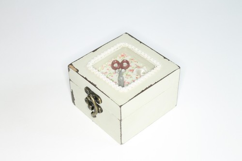 Shabby chic wooden - wooden, square