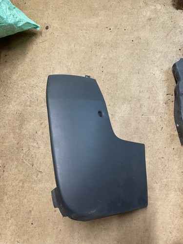 Rear bumper end cap - rear,