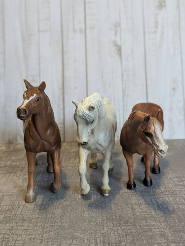 Schleich horses bundle - x, 3
