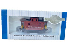 Bachman HO Scale Premium Silver Series Rolling Stock - Bobber caboose 18414